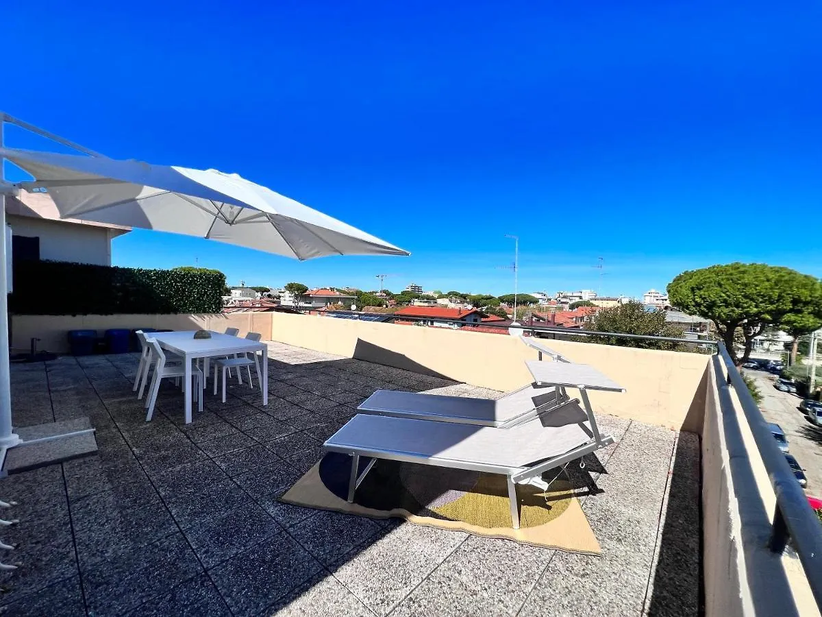 Attichino Riccione Apartamento