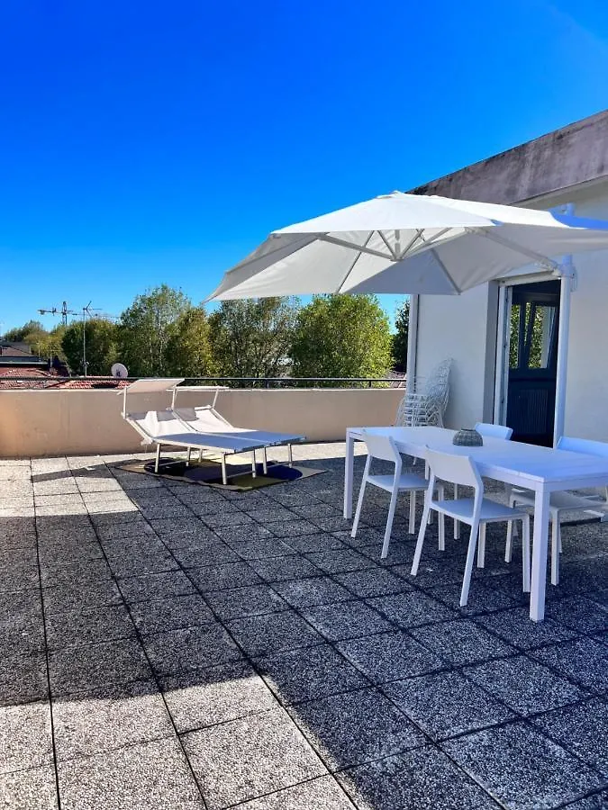 Attichino Riccione Apartamento